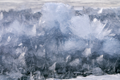 Kruiende ijsnaalden-Drifting ice needles-Treibende Eisnadeln-IJsland-Iceland-Island