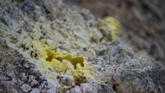 Zwavelkristallen-sulfur crystals-Schwefelkristalle-Námaskard-IJsland-Iceland-Island