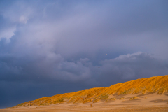 Ondergaande-zon-met-sneeuwbui-Sunset with snow showewr-Sonnenuntergang mit Schneeschauer-Texel-Nederland-Netherlands-Niederlande