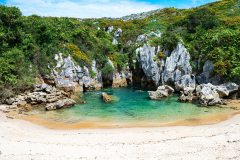 Playa-de-Gulpiyuri-Spanje-Spain-Spanien