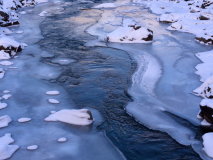 Bevroren rivier-frozen river-Gefrorener Fluss-Noorwegen-Norway-Norwegen