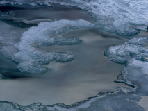 Bevroren rivier-frozen river-Gefrorener Fluss-Noorwegen-Norway-Norwegen